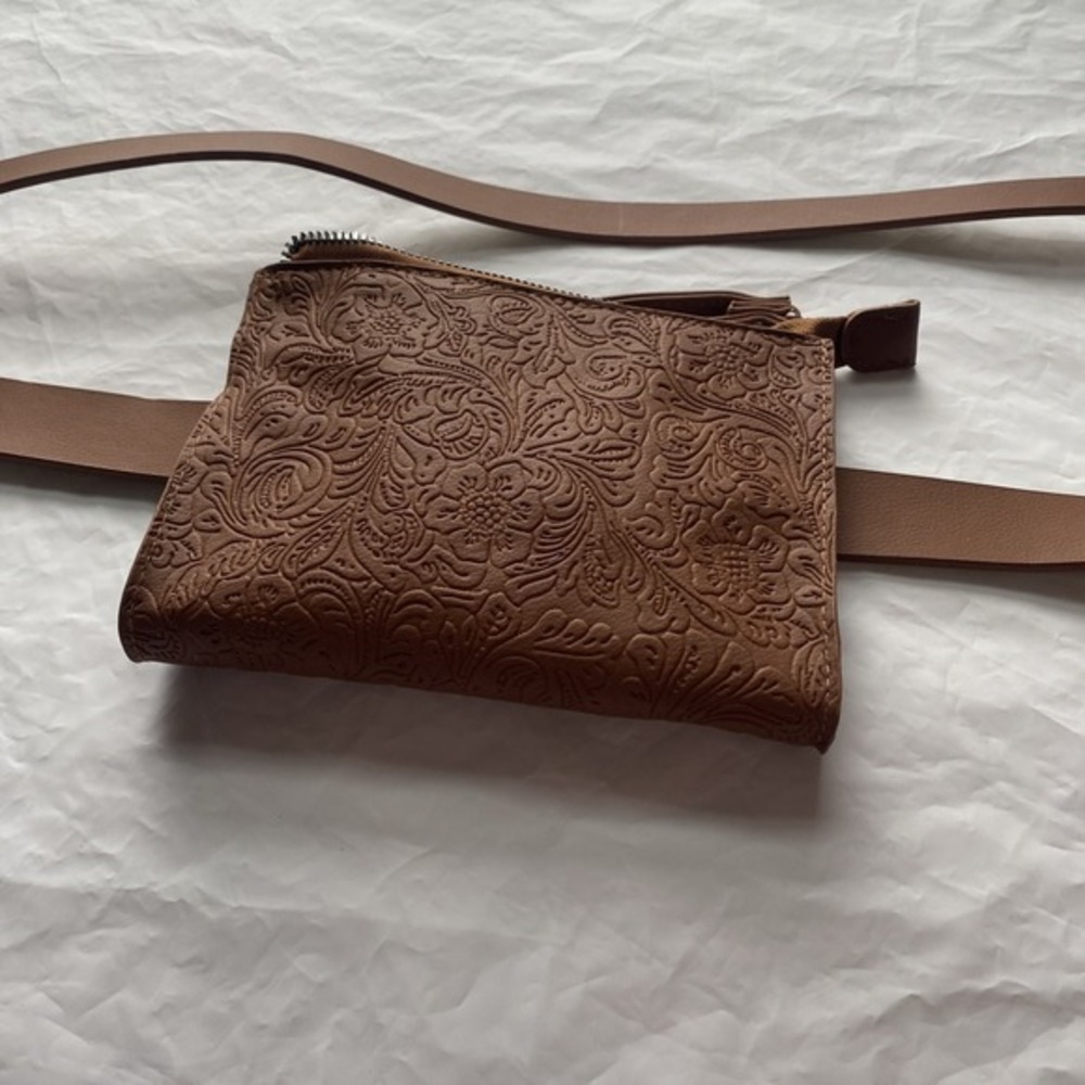 Stone Mountain Tan  Leather Double Belted Detachable Bag Size Lg 42-44      3727